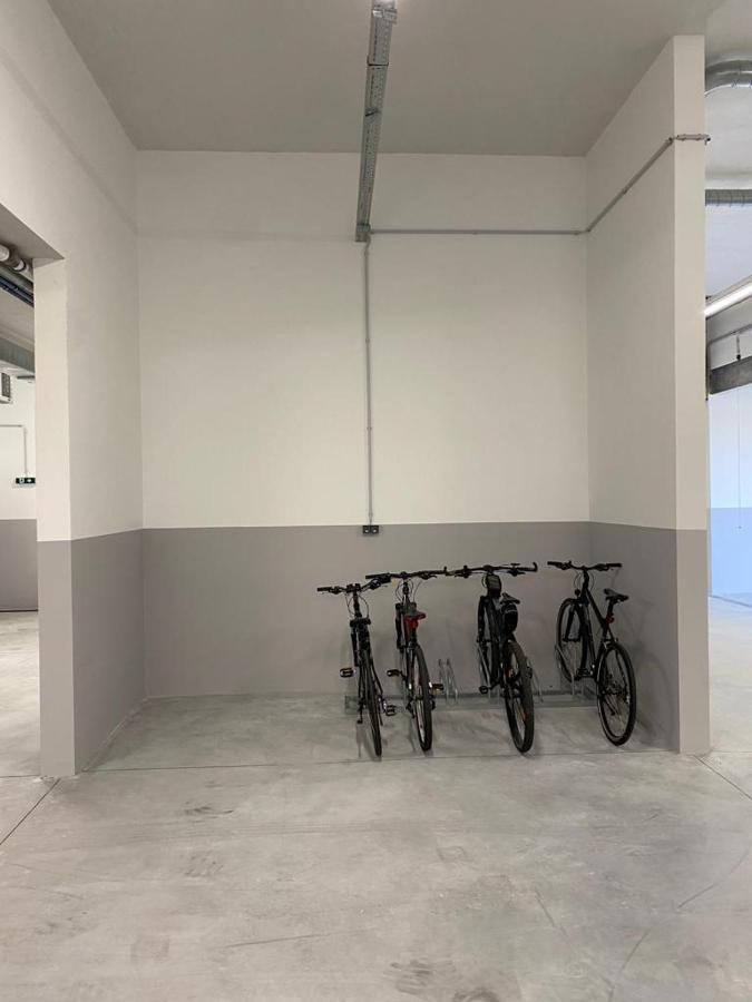 Grey House Apartment Bol Bagian luar foto