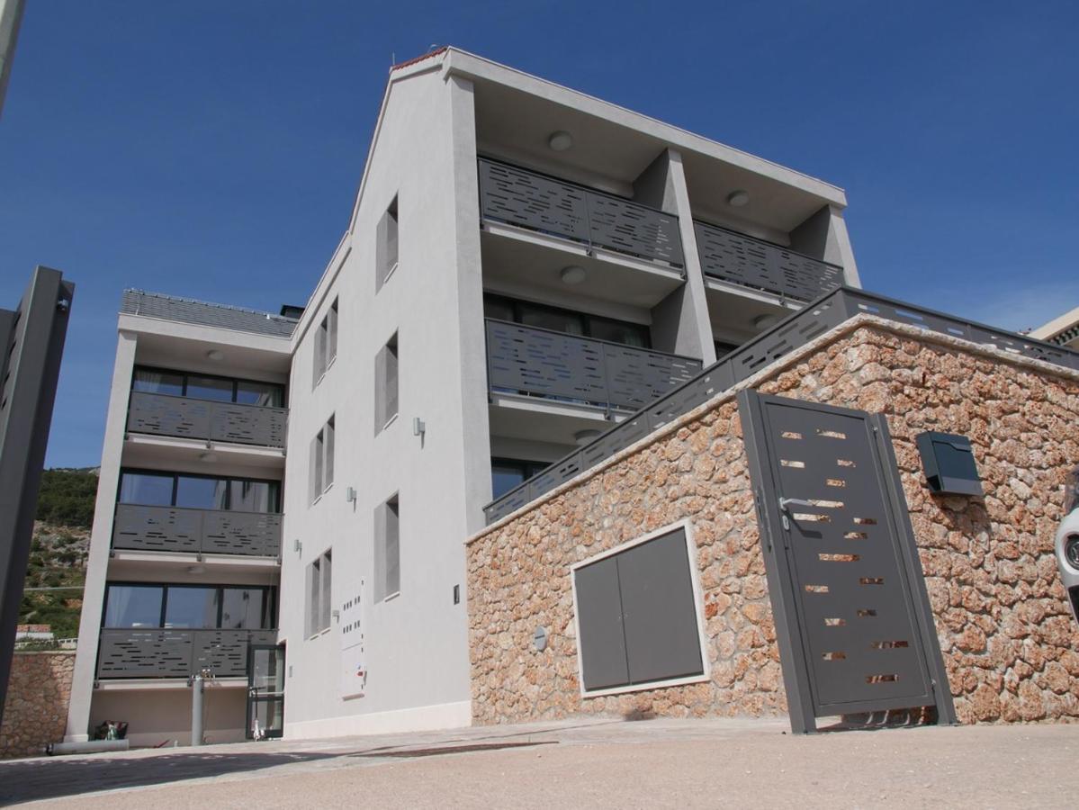 Grey House Apartment Bol Bagian luar foto