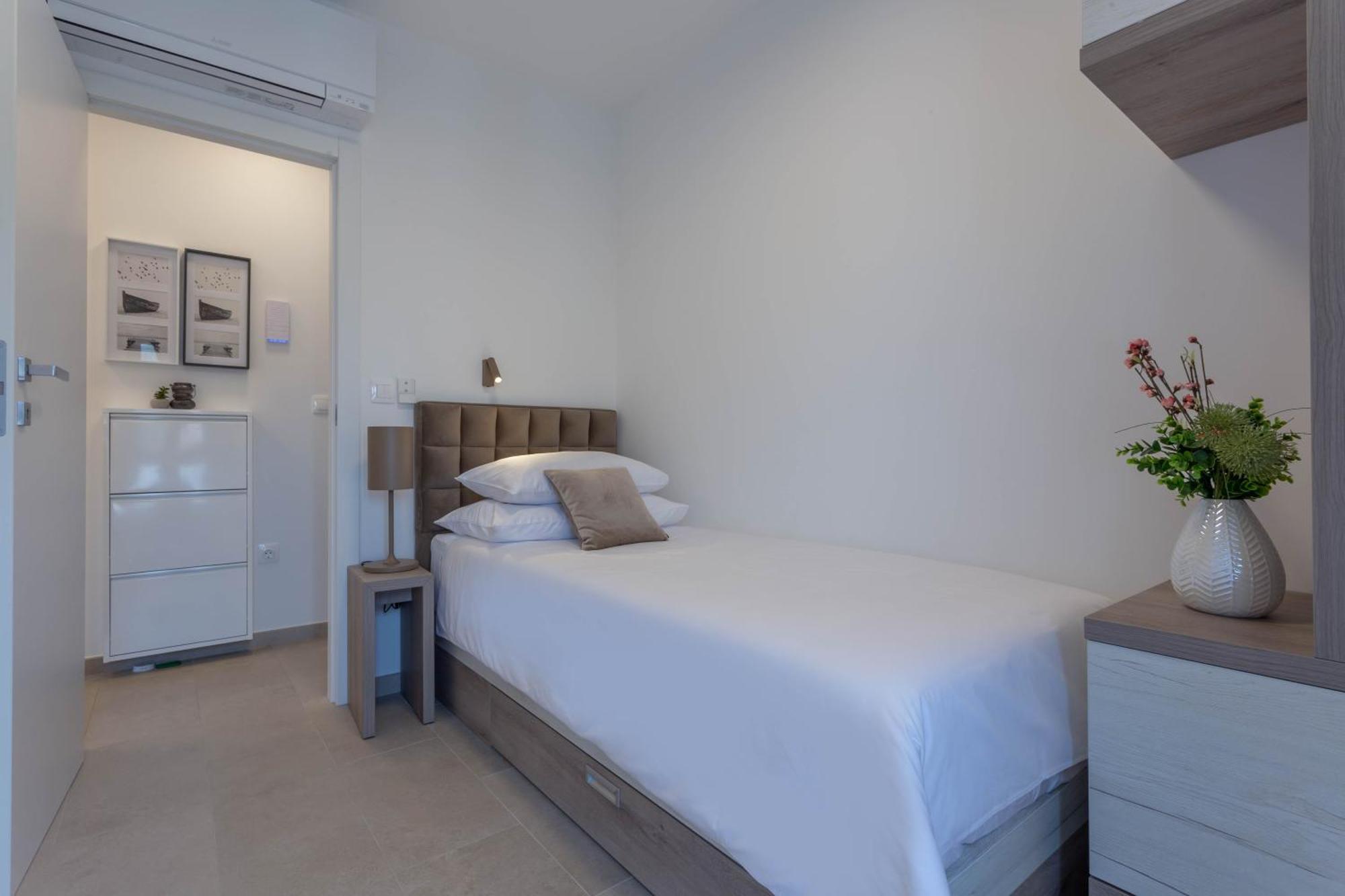 Grey House Apartment Bol Bagian luar foto