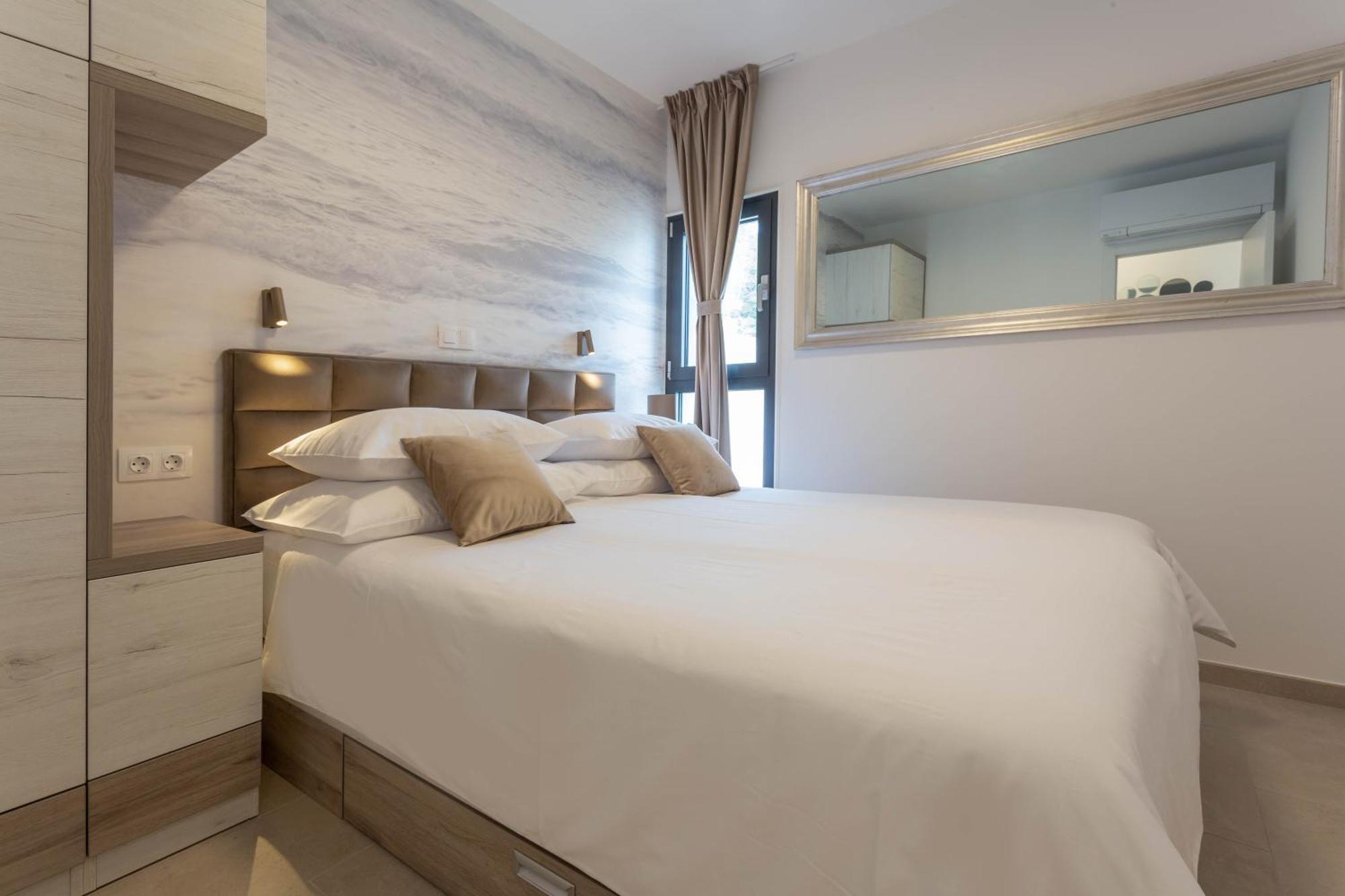 Grey House Apartment Bol Bagian luar foto