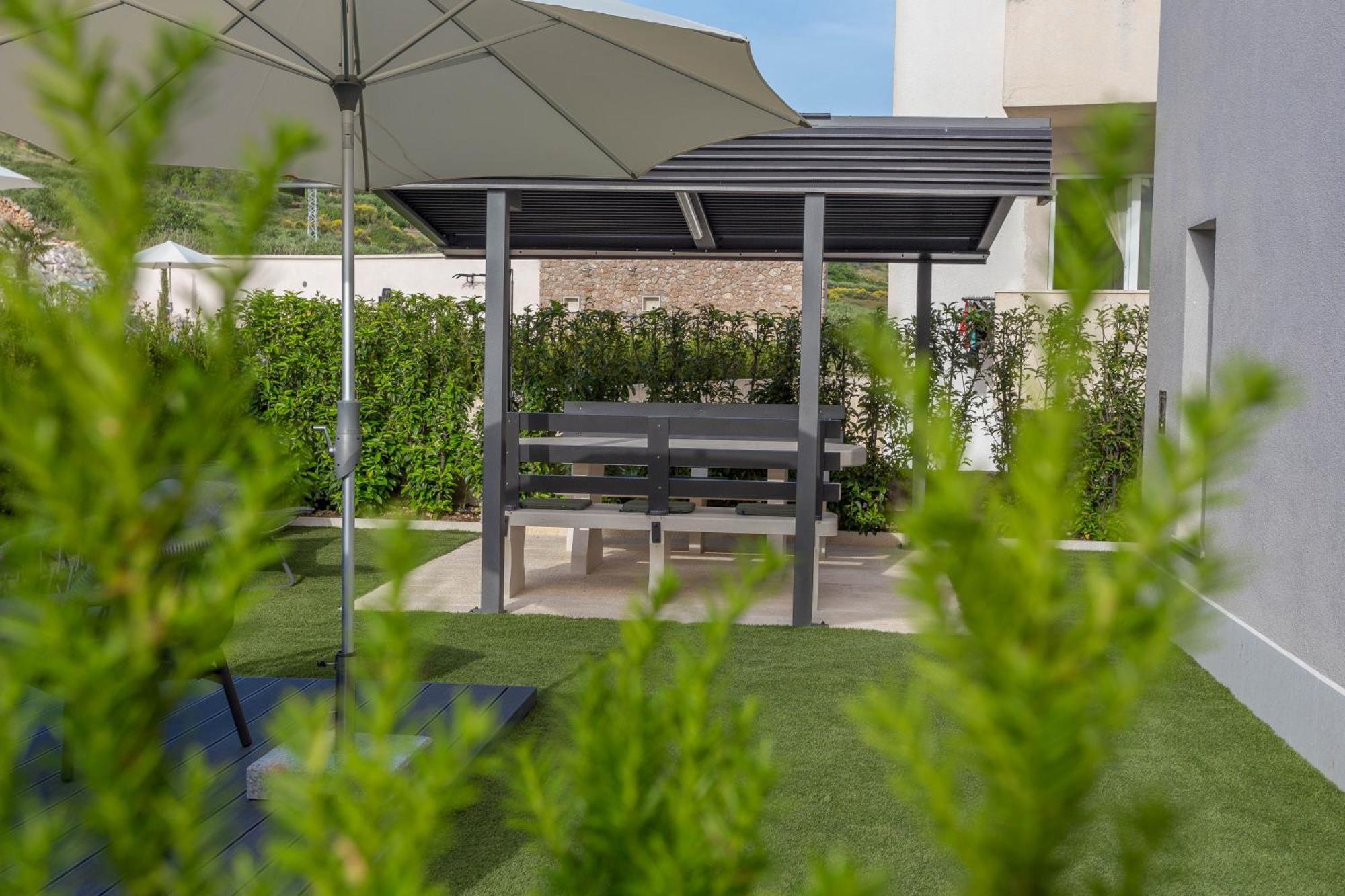 Grey House Apartment Bol Bagian luar foto