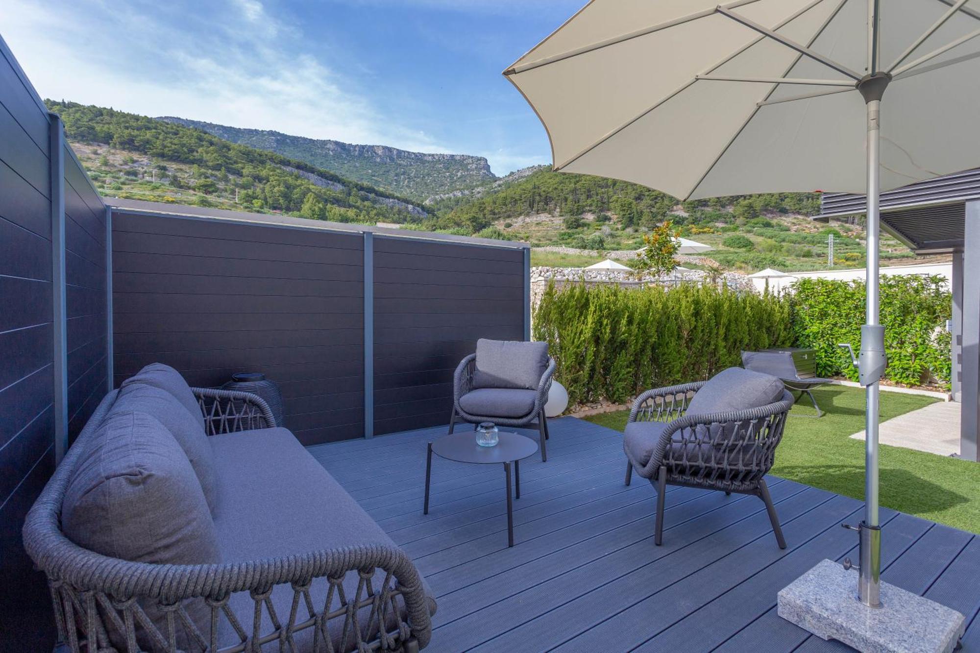 Grey House Apartment Bol Bagian luar foto