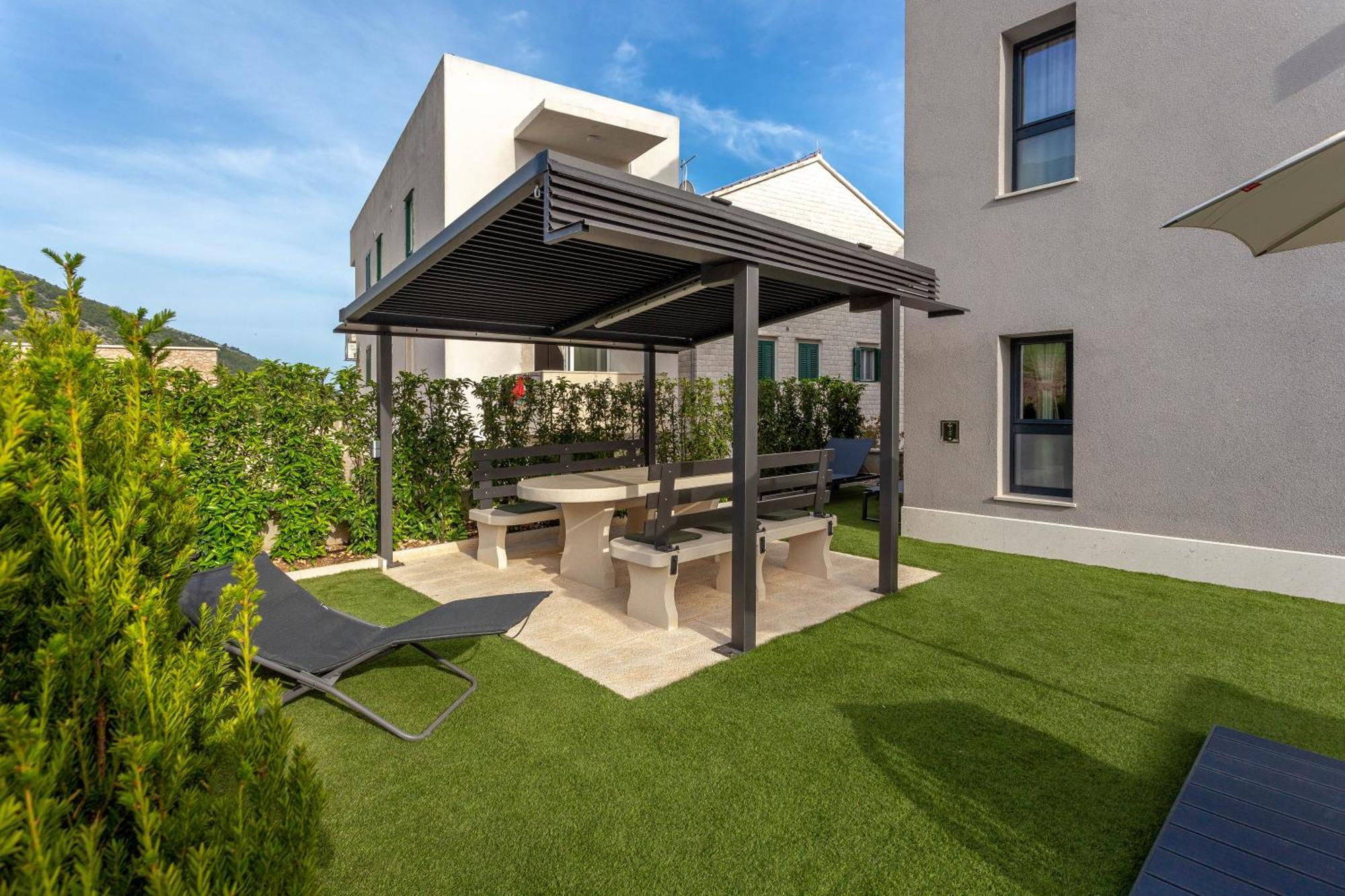 Grey House Apartment Bol Bagian luar foto