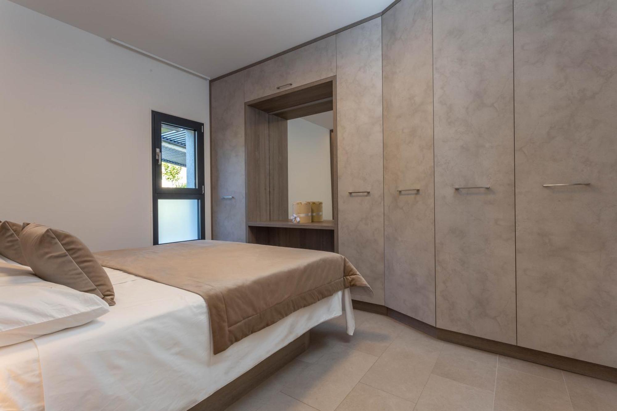 Grey House Apartment Bol Bagian luar foto